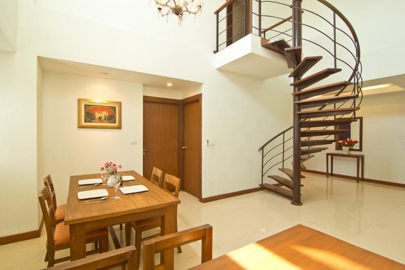 בנגקוק Lasalle Suites Hotel & Residence מראה חיצוני תמונה