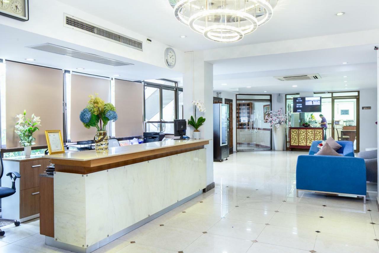 בנגקוק Lasalle Suites Hotel & Residence מראה חיצוני תמונה